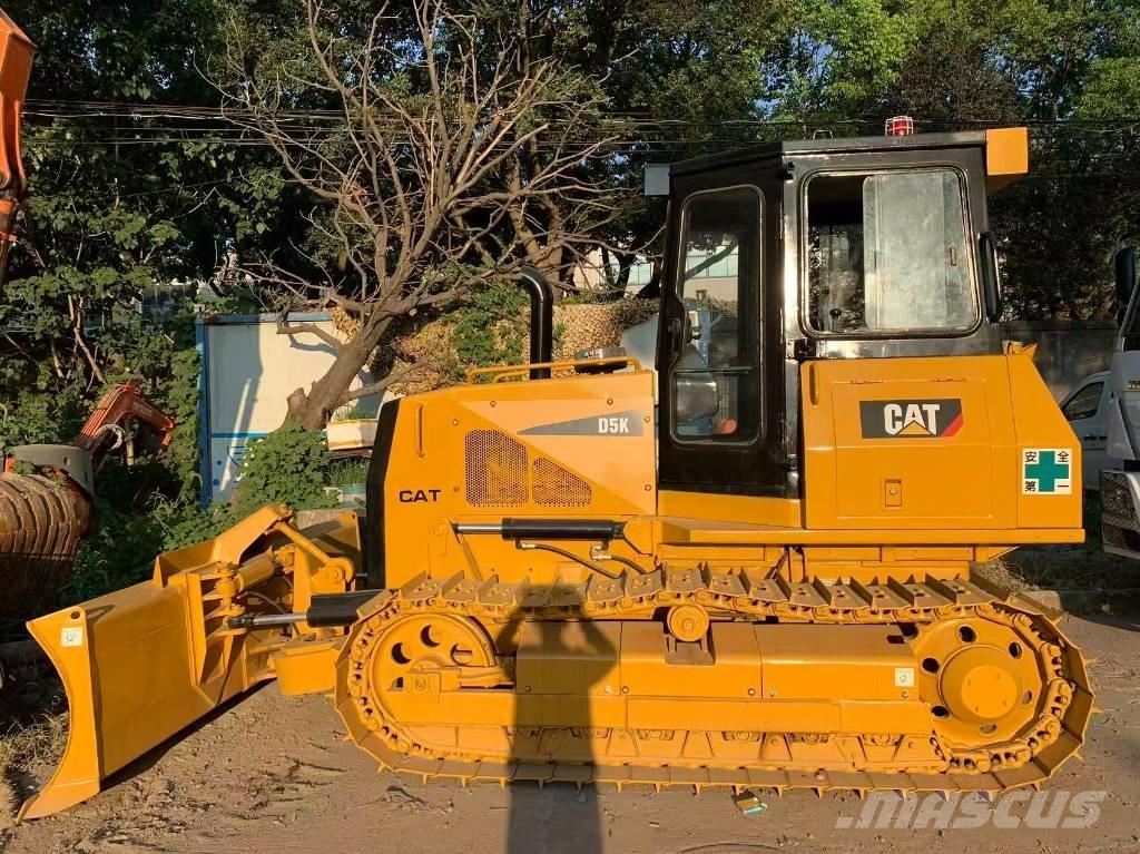 CAT D 5 K Kāpurķēžu buldozeri