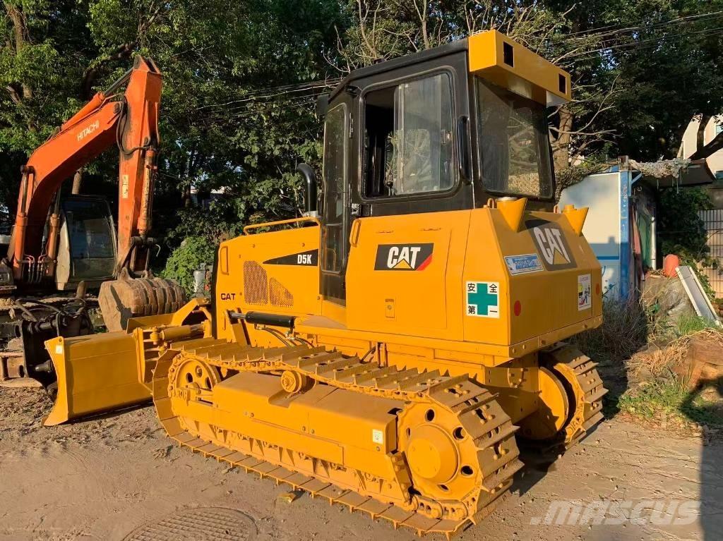 CAT D 5 K Kāpurķēžu buldozeri