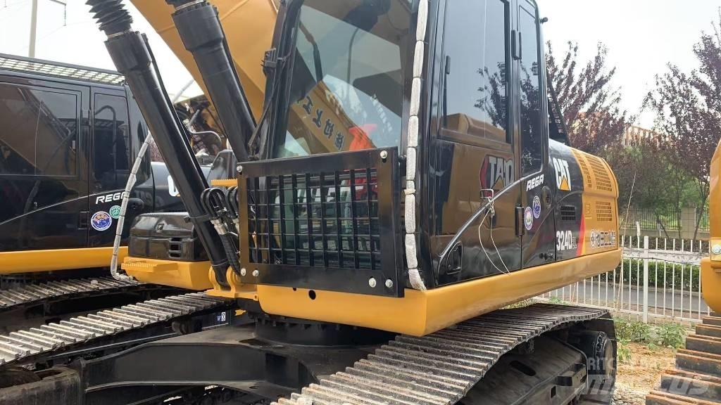 CAT 324 D Kāpurķēžu ekskavatori