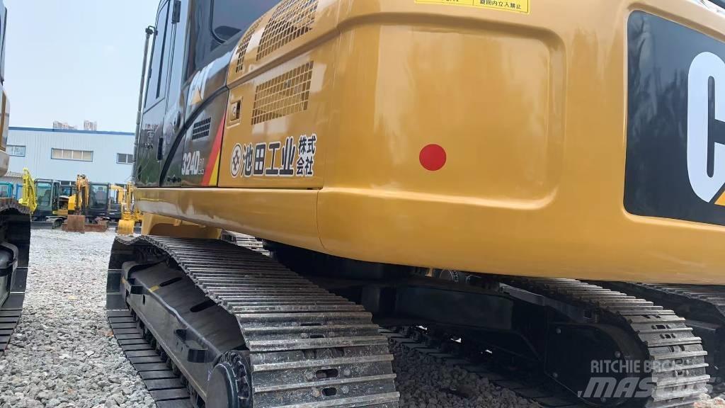 CAT 324 D Kāpurķēžu ekskavatori