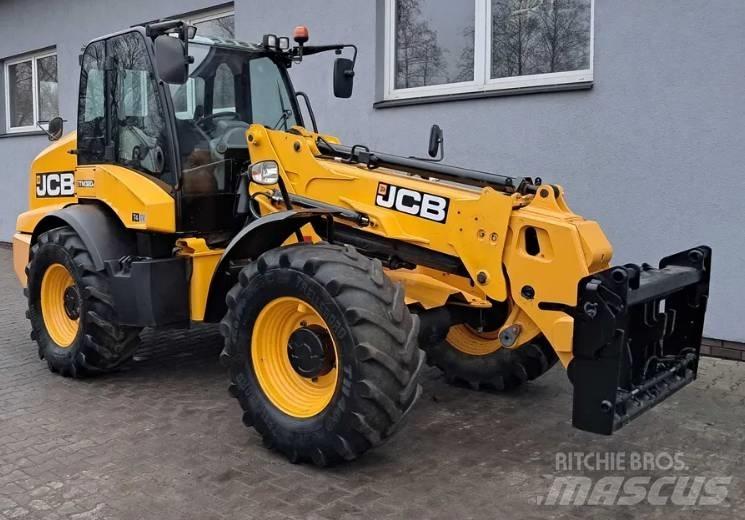 JCB TM 320 S Lauksaimniecības pacēlāji