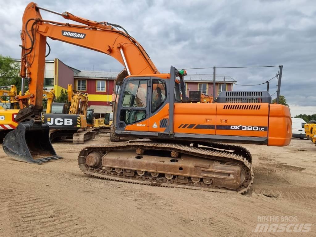 Doosan DX 380 LC Kāpurķēžu ekskavatori