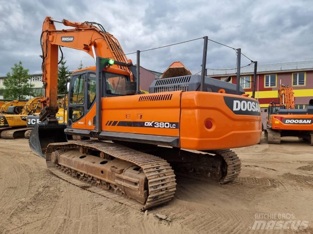 Doosan DX 380 LC Kāpurķēžu ekskavatori