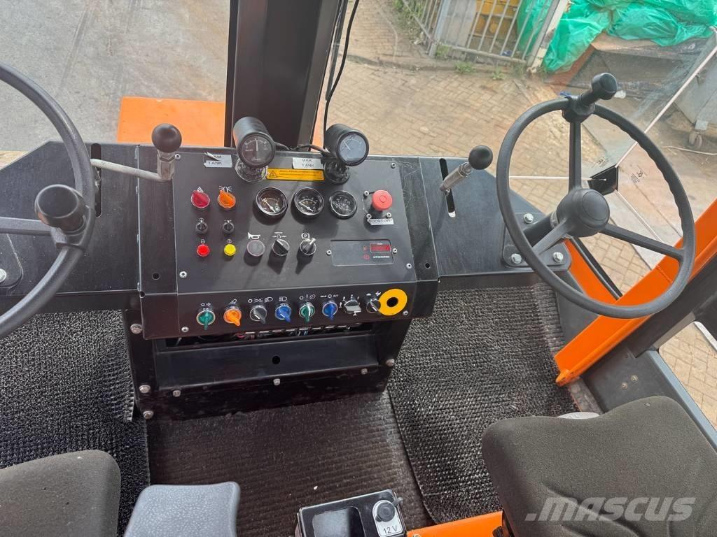 Dynapac CS 142 Divvalču grunts veltņi