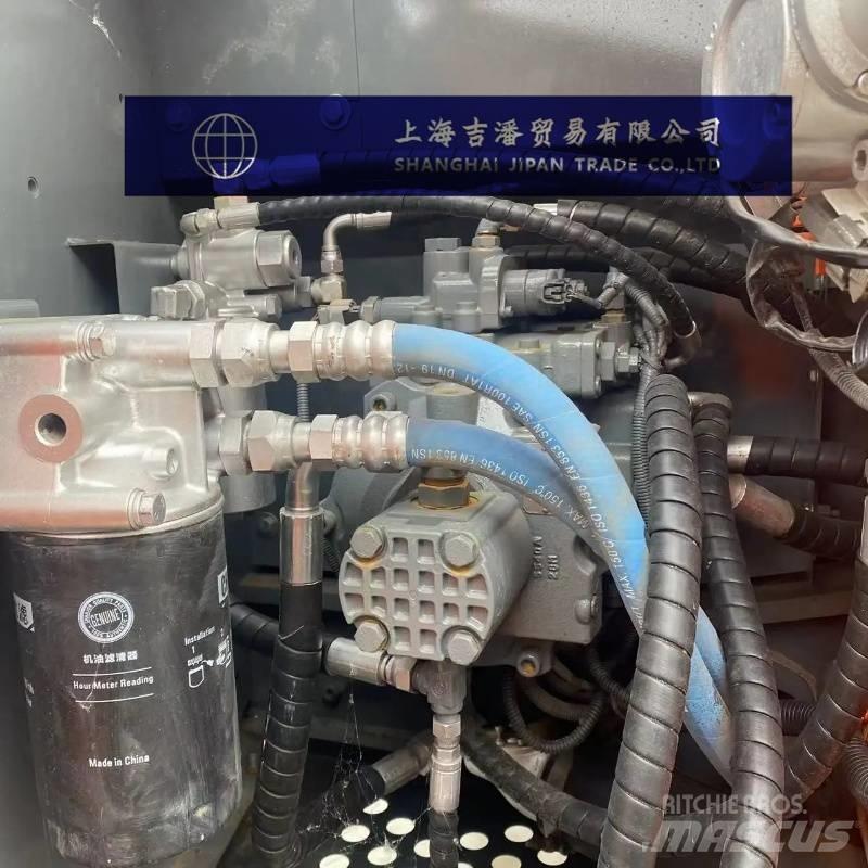 Hitachi ZX 120 Kāpurķēžu ekskavatori