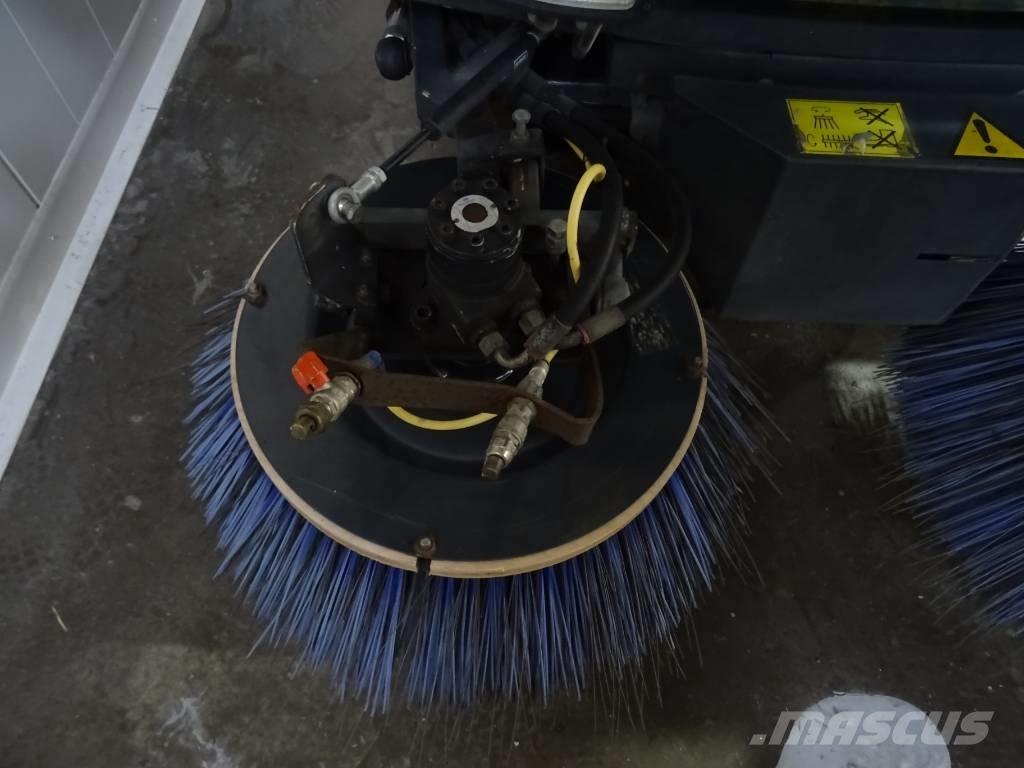 Dulevo 200 Quattro Ielu tīrīšanas mašīnas