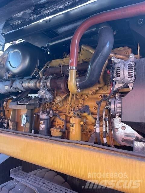 CAT M3026 MH Šķirošanas aprīkojums