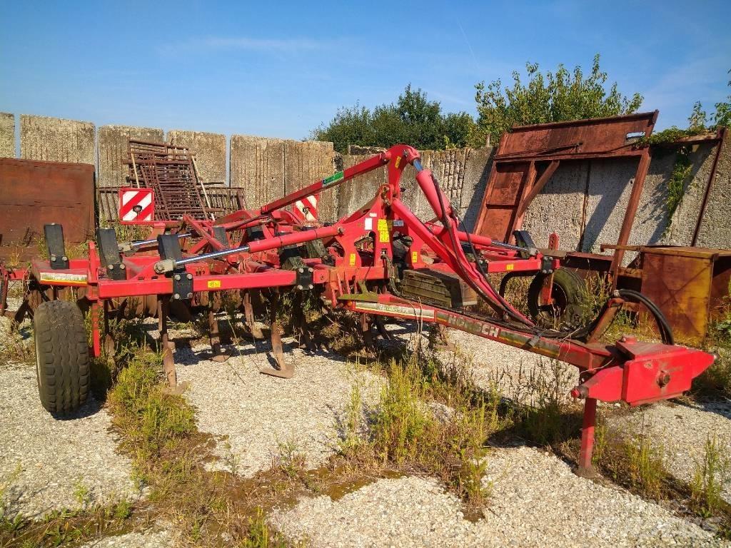Horsch Terrano 5 FX Kultivatori