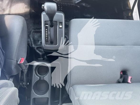 Hino 268A Būvniecība- Citi