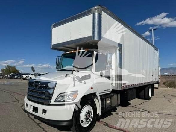 Hino L6 Furgons