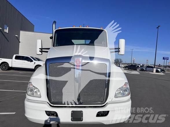 Kenworth T680 Vilcēji