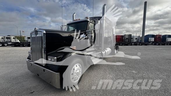 Kenworth W900 Vilcēji