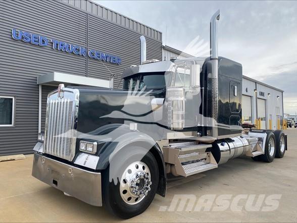 Kenworth W900L Vilcēji