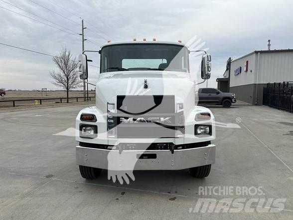 Mack MD6 Būvniecība- Citi