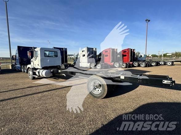 Mack MD6 Šasija ar kabīni