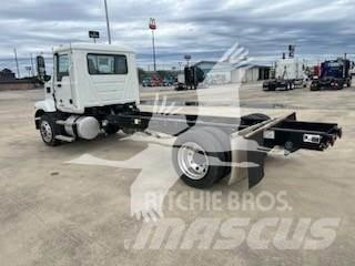 Mack MD6 Šasija ar kabīni
