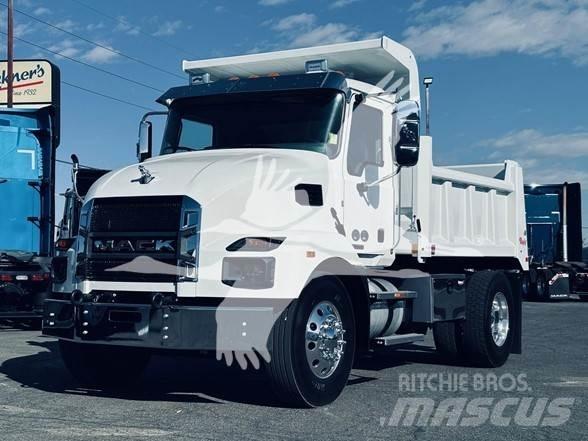 Mack MD6 Pašizgāzējs