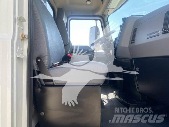 Mack MD6 Pašizgāzējs