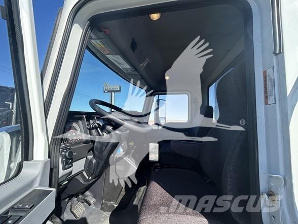 Mack MD6 Pašizgāzējs