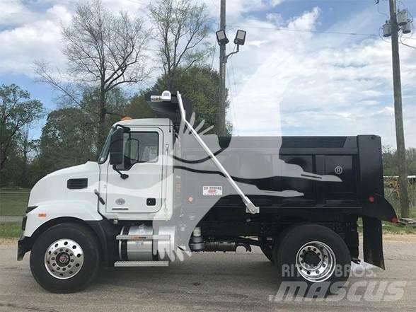 Mack MD6 Pašizgāzējs