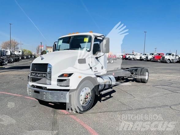 Mack MD6 Šasija ar kabīni