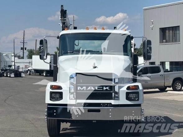 Mack MD6 Būvniecība- Citi