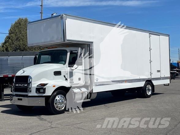 Mack MD6 Furgons
