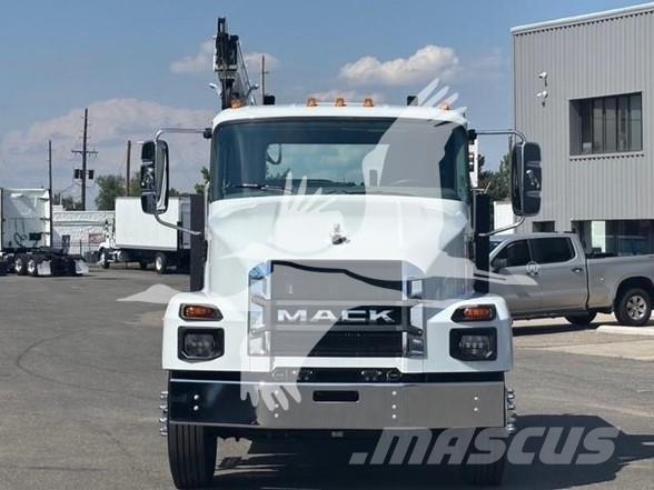 Mack MD6 Būvniecība- Citi