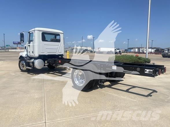 Mack MD6 Šasija ar kabīni