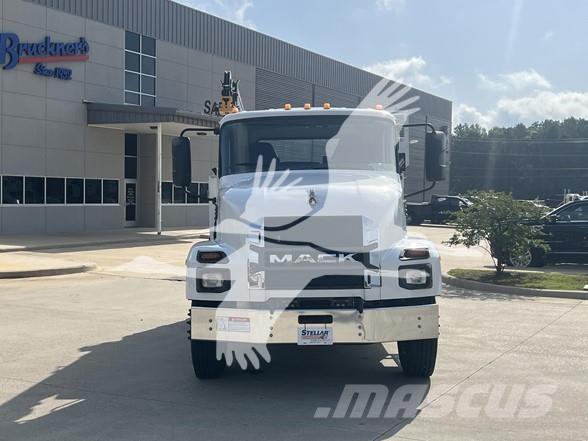 Mack MD6 Būvniecība- Citi