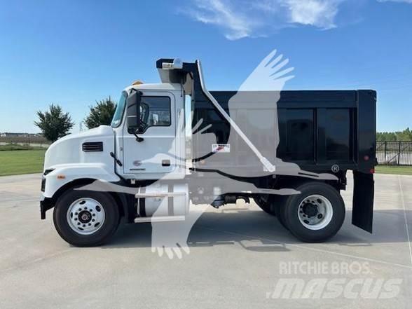 Mack MD7 Pašizgāzējs