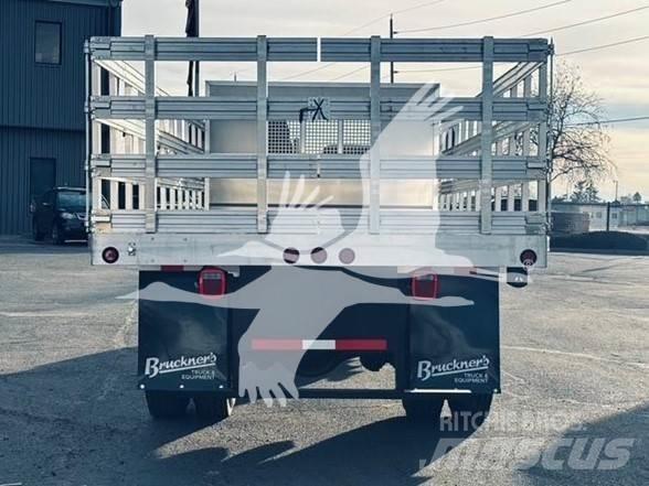 Mack MD7 Būvniecība- Citi