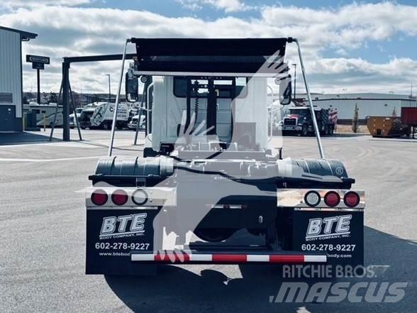 Mack MD7 Būvniecība- Citi
