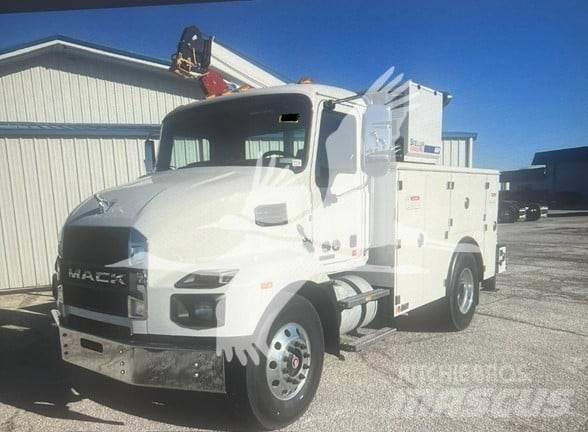 Mack MD7 Būvniecība- Citi