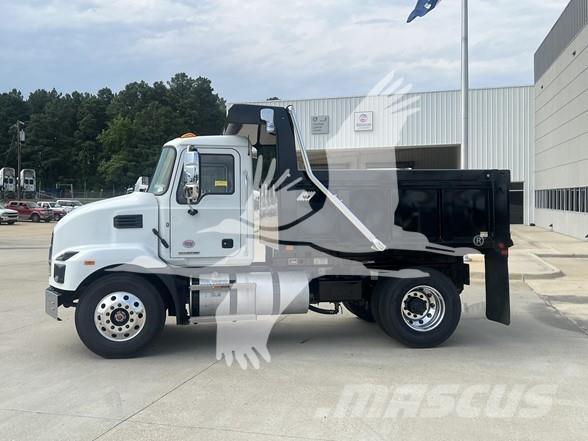 Mack MD7 Pašizgāzējs