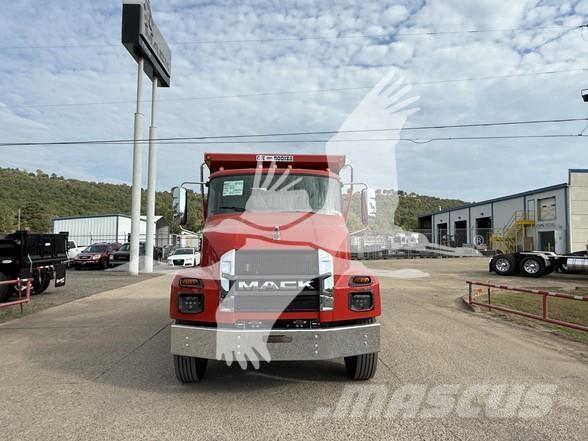 Mack MD7 Pašizgāzējs