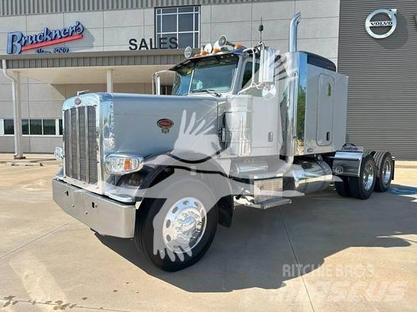 Peterbilt 388 Vilcēji