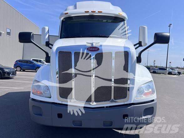 Peterbilt 579 Vilcēji