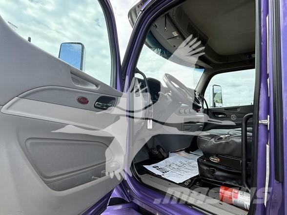 Peterbilt 579 Vilcēji