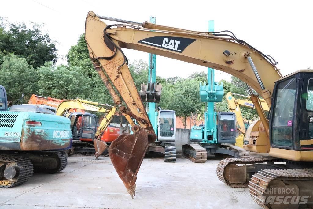 CAT 320BU Kāpurķēžu ekskavatori