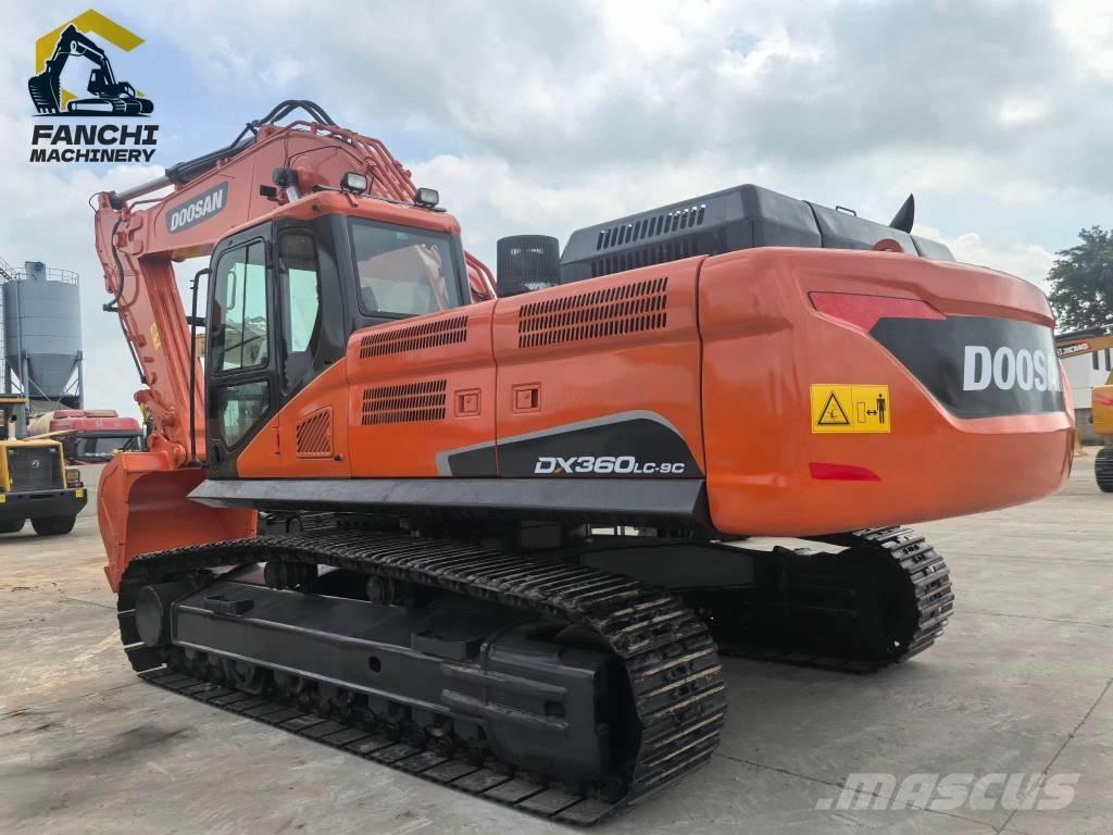 Doosan 360 Kāpurķēžu ekskavatori