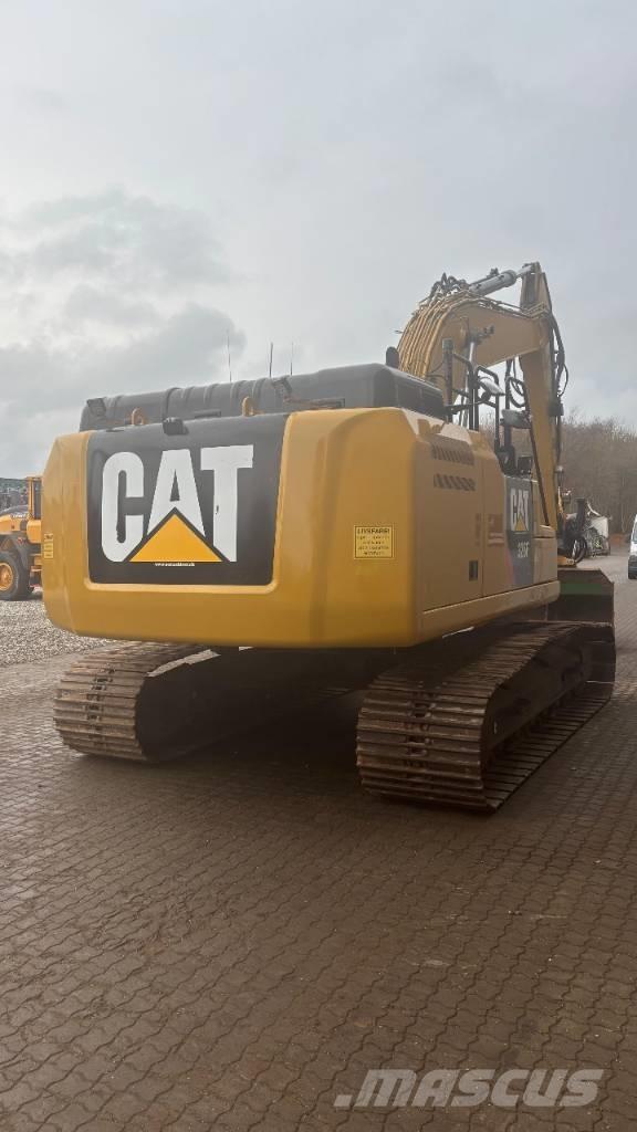 CAT 326 F L Kāpurķēžu ekskavatori