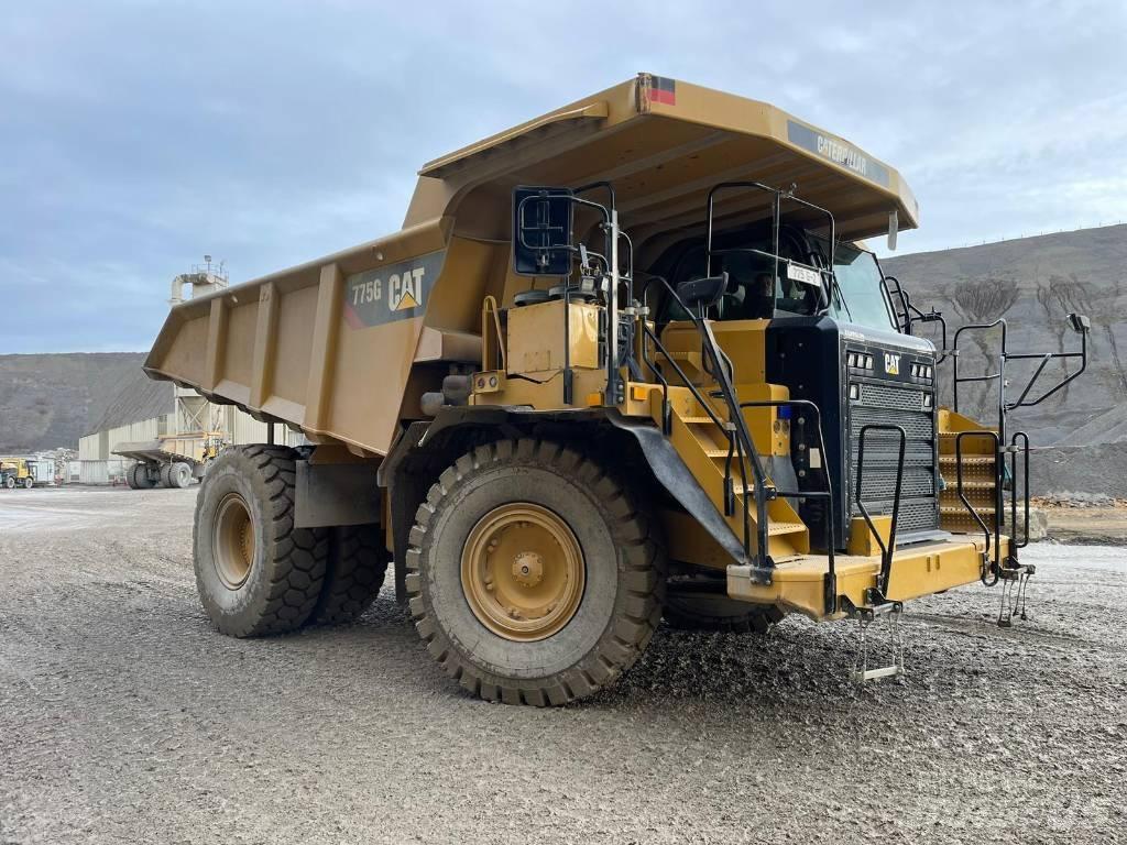 CAT 775G Karjeras kravas automašīnas