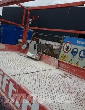 SkyJack SJ III 4632 Šķerveida pacēlāji