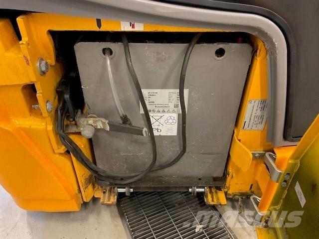 Jungheinrich EFG 215 Elektriskie iekrāvēji