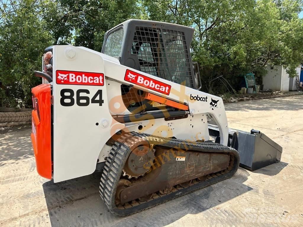 Bobcat 864 Lietoti riteņu kompaktiekrāvēji