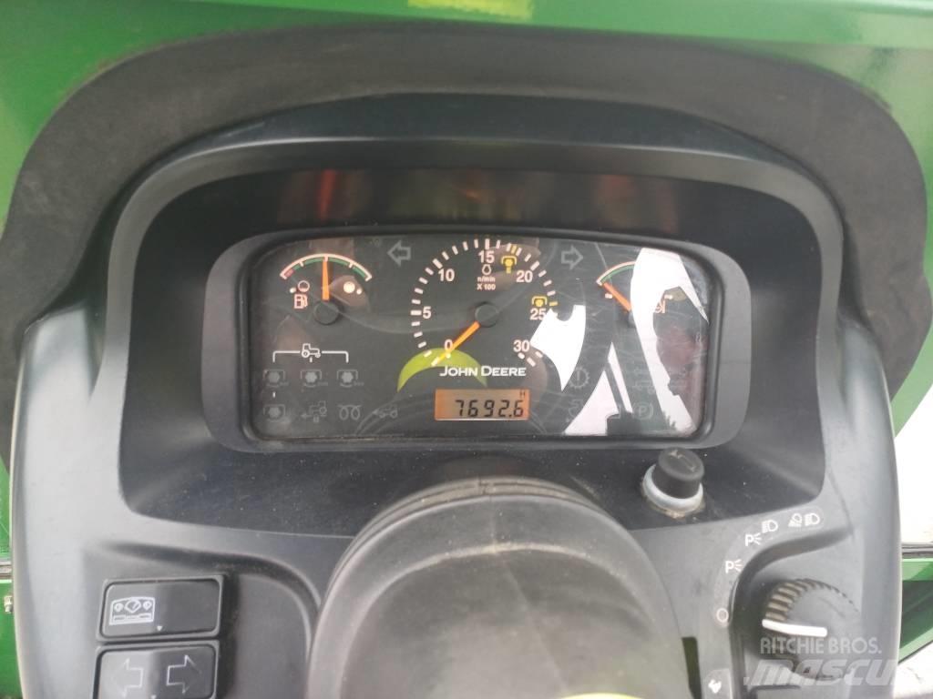 John Deere 4520 Kompaktie traktori