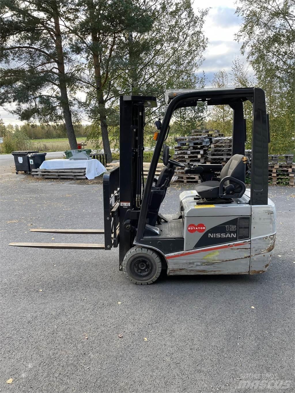 Nissan 15 Elektriskie iekrāvēji