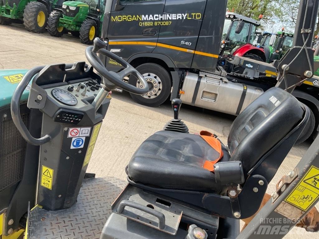 Ammann ARX 12 Divvalču grunts veltņi