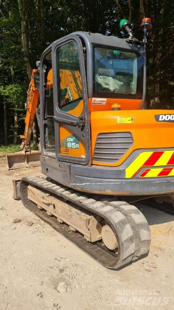 Doosan DX 85 R-3 Vidēja lieluma ekskavatori 7 t - 12 t